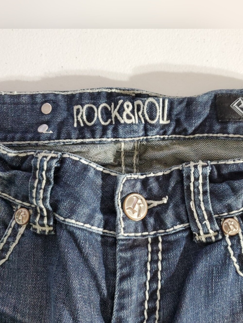 ROCK & ROLL 27x32 Dark Wash Midrise Boot Leg Cowgirl Rodeo Jeans White Stitching